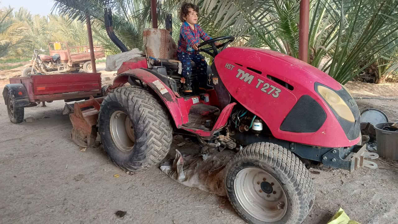 كابوته للبيع سعر 50 ورقه عنوان البصره قضاء المدينه جاهز للشغل اتصل ***********
