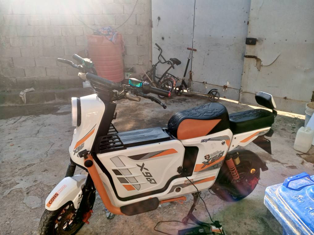 دراجة شحن R900 ما مستخدمه بس شهرين للتواصل ع هذا الرقم  *********** البصرة, العراق
