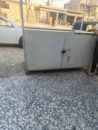 كشك عصير لعرض 180 ولارتفاع 125 مكاني بغداد المعامل صايره عليه ب 300 ب2...