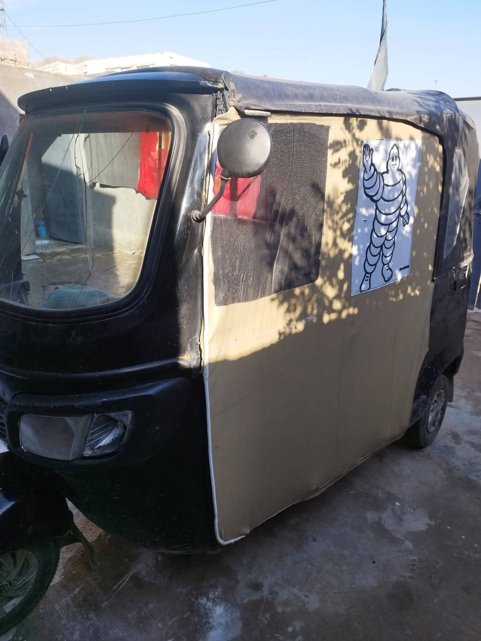 سلام عليكم تكتك لبيع موديل 18 أوراق بسمي وصل مكينة 20 لاتنقيص ولا تبخير
تايرات ويل بجاج بريك جدد 
كهربائيات نقص بس ربط 
مكان القاسم السعر 2750 
موشراي لاتعلق رجاء 
تحياتي الكم ***********
