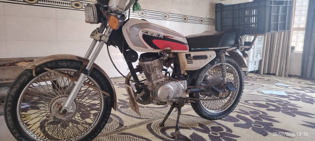 سلام عليكم دراجه لبيع اوراق موديل 2021سعر 400وبيه مجال حك جيه ومكان القاسم وانتصال  رقم***********
