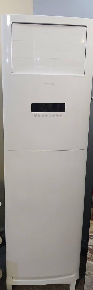 السلام عليكم لليدور جديد سبلت ٣ طن كنتوري كري   جديد  مشتغل عامين فقط السعر مليون و٤٥٠ وبي مجال وعل فحص العنوان الكاظميه ***********
