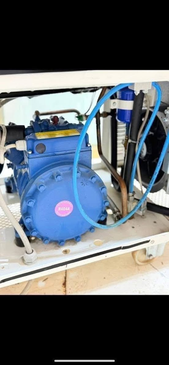 انتاجيه Dsكربيجاني
مديل حديث

مستخدمه موسم واحد 

10لتر 

تبريد هواء 

3فيز

المكينه بلاديه جديده 

السعر والتفاصيل مراسلة الصفحه 

او الاتصال ع الرقم ***********

العنوان البصره
