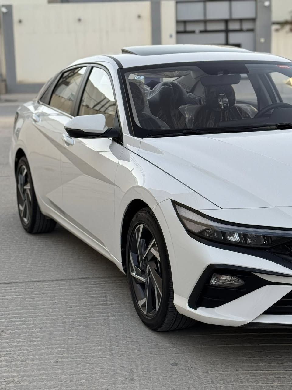 السلام عليكم
النترا 2024 ( خـليـجـي ) تجميع صيني
ماشيه 9000km
 فول مواصفات سلايد فتحة سقف بصمة
 👈المواصفات :
مود رايف ( ايكو ٫ كومفرت ٫ سمارت ٫ سبورت )
بصمة تشغيل بصمة ابواب
شاشة اصلية 
عداد سرعة ديجتل 
مقاعد جلد اسود 
6 ايرباك (الدشبول الدركة التكم المقاعد)
لايت led نهاري
لايت زنون عالي ناصي 3 عدسات
فتحة سقف
‏lاستيرن رياضي حرف D
ويل رياضي حجم 17
تبريد قطعتين
مري كهرباء+ اشاير بالمري
كروس سرعة وفول تحكم ستيرن
حساسات خلفي امامي +كاميرا 
سايد بريك كهرباء
 
$السعر ١٤٣ وبي مجال بسيط
للاستفسار اكثر ***********
مكان السياره النجف الاشرف
