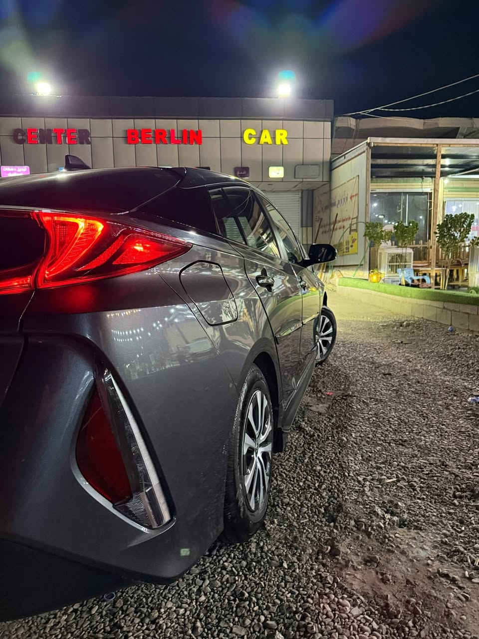 السلام عليكم بريوس برايم 2022 للبيع xle 135$
ماشية ٨٠ كيلو سيارة جديدة رقم ديالى بسمي 
بدون ارباك بنيد بارد بدون دواخل تبريد ثلج 
شاحنة اصلية وياها موصفات فول عدة الفتحة 
***********/***********
