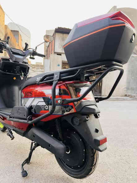 دراجه شحن للبيع موديل 25 استخدام قليل 6 بطاريات كبار فول سرعه 100 بصمات عدد 2 سويج 2 الدراجه اي نقص مابيه السعر 750 وبي مجال قليل العنوان المشتل ***********
