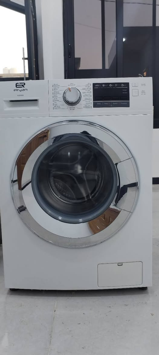 غسالة فول اوتماتك نظيفه جدا وطباخ وفرن للبيع خاجية***********
