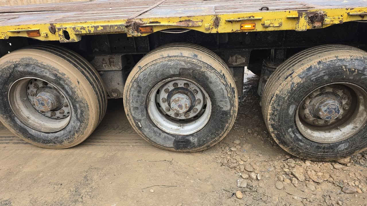 عربانه اوربيه ١٣/٦٠ تخم تاير جاهزه سله صناديك مطبخ تك تاير دناكير ساف بولبرن جبير تواصل على الرقم ***********
