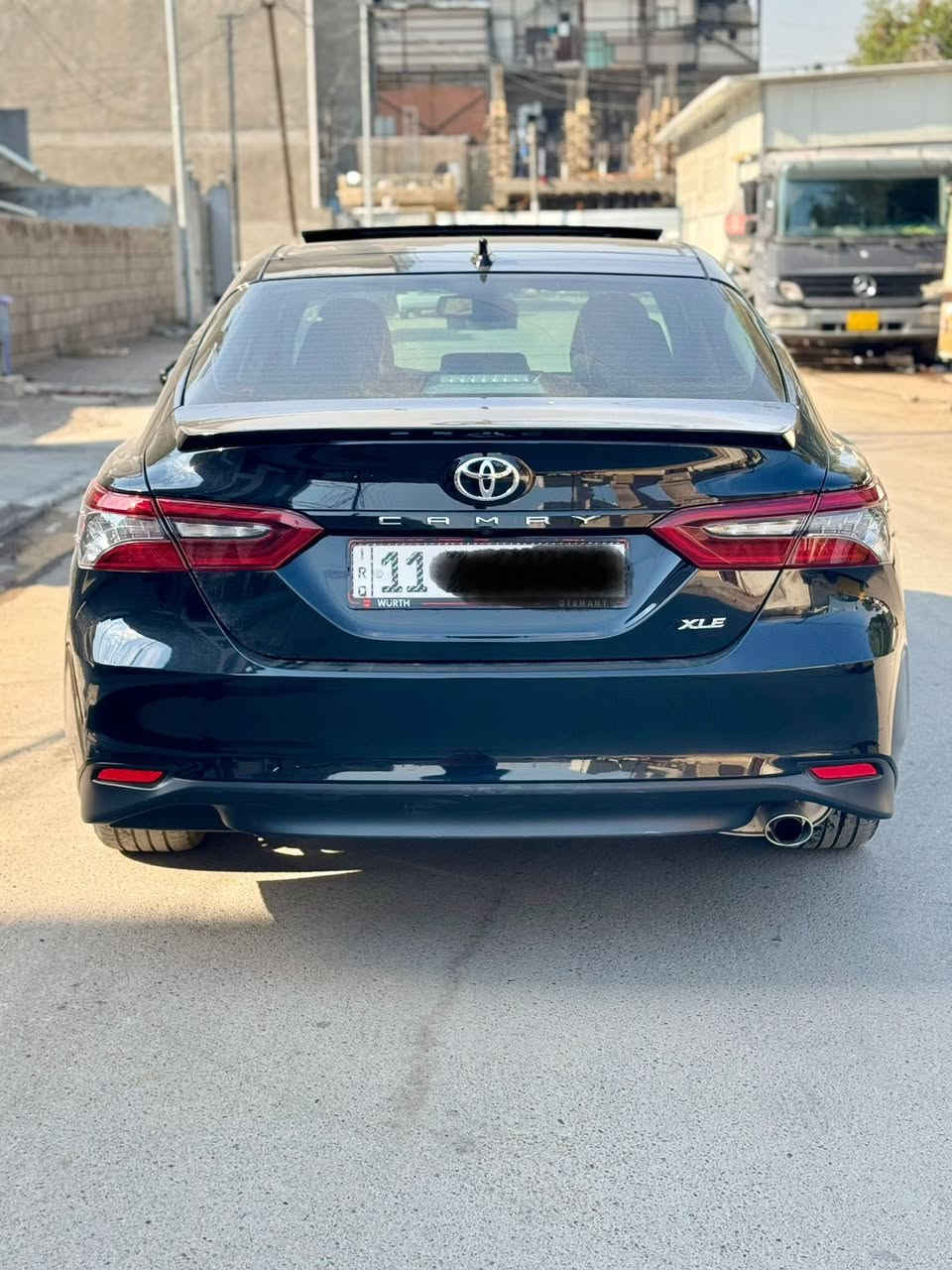 السلام عليكم.
سياره للبيع نوع تيوتا ( كامري وارد امريكي بانزين ).
لون اسود.
رقم بغداد دولي ، باسمي.
موديل( 2024 ).
ماشيه ( 19 الف كيلو متر ).
الضرر ( بنيد + جاملغ يمنى ).( وباقي السياره مكفوله ).
السعر ( 205$ وبيهه مجال ).

مواصفات السياره كالاتي : فئه (XLE) ، فول مواصفات 1/1.

1- بانوراما .
2- بصمه .
3- هند بريك بصمه .
4- محرك 4 سلندر ( 2500 ).
5- كراسي الاماميه عدد (2) كهرباء .
6- كراسي الاماميه عدد (2) تدفئه .
7- كراسي جلد .
8- قطعتين تبريد .
9- شاشه جبيره نفكيشن + كامره خلفيه.
10- شاحن واير ليس .
11- اوتو هولد + مود درايف(ECO ، NORMAL ،SPORT).
12- لد امامي + لد خلفي + لايت زينون عالي ، ناصي.
13- تحكمات ستيرن فول .
14- رادارات.

عنوان السيارة ( بغداد - الكرخ ).
للاستفسار اكثر الاتصال على الرقم ( ‭0771 342 9043‬ ).
تحياتي للجميع …
