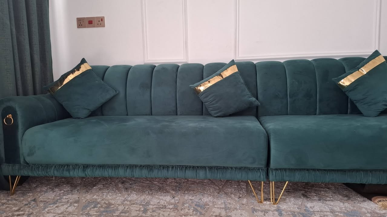 السلام عليكم

عندي تخم ديوان استخدام جدا قليل
قماش مخملي قديفة درجة أولى
عشر مقاعد راهية (سبعة متر )
وشغل درجة أولى وراقي
ابيع بنصف السعر ٤٥٠ وبيه مجال
سبب البيع صغر المكان
جميل جدا وبالعافية على الي ياخذة
الموقع كربلاء حي التحدي


**إذا كنت صاحب هذا الإعلان وتريد حذفه لأي سبب، رجاءا أرسل رسالة إلى الدعم الفني**