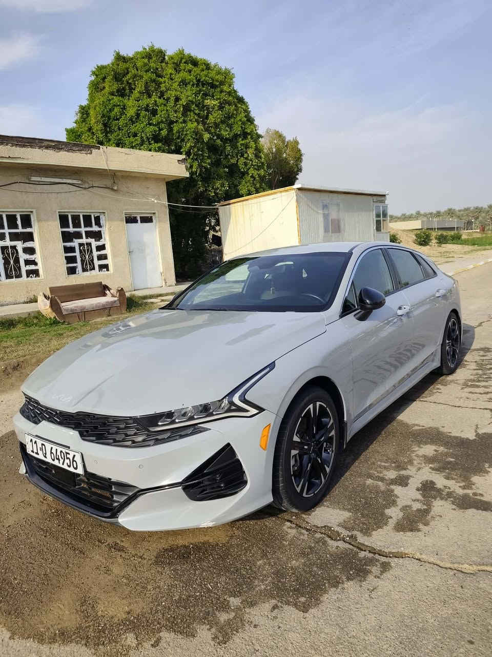 🚘 للبيع K5 GT-Line فل مواصفات 🚘
🔹 موديل 2023
🔹 رقم بغداد باسمي
🔹 محرك 1.6 تيربو
🔹 اللون: أسمنتي

✨ المواصفات:

🔸 تشغيل بصمة + تشغيل عن بعد + بصمة أبواب
🔸 نظام صوتي فاخر
🔸 5 أنظمة قيادة
🔸 كرسي كهربائي
🔸 شحن لاسلكي
🔸 كامرة دوارة
🔸 تحكمات كاملة
🔸 لدات داخلية وخارجية متغيرة عن طريق التليفون

📍 مواصفات GT-Line 📍
رادار - شاشة كبيرة لمس - استيرن D -  - كشن تدفئة - استيرن تدفئة - كاربلاي - شاحن لاسلكي

❗ هواي مواصفات إضافية داخل الشاشة ❗

🚗 الممشى: 34كيلو متر

📍 العنوان: نجف

📞 ***********
