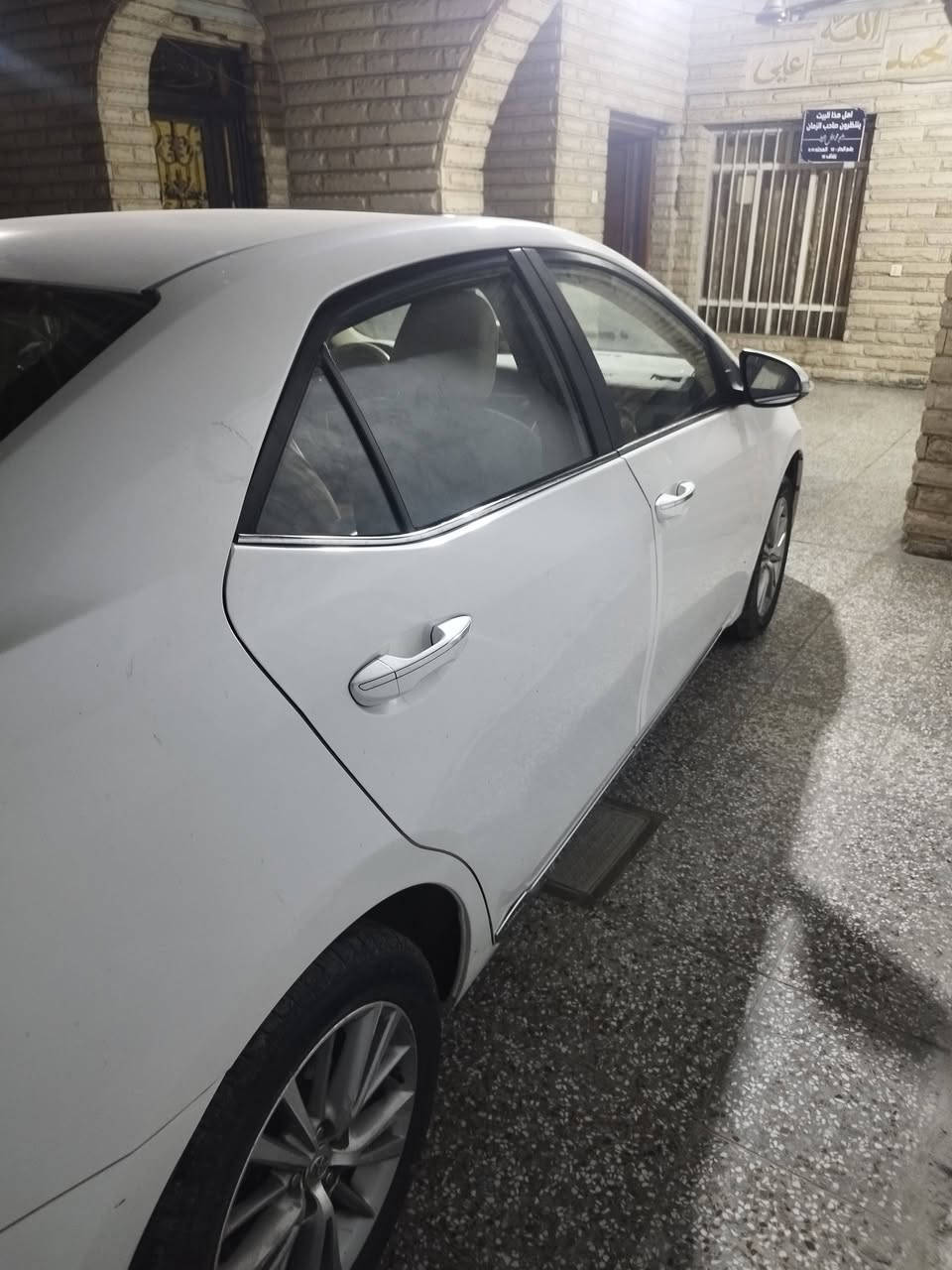 كورلا ٢٠١٥ خليجي فول مواصفات ماشيه ١٦٠ الف كيلو متر باسمي ***********
