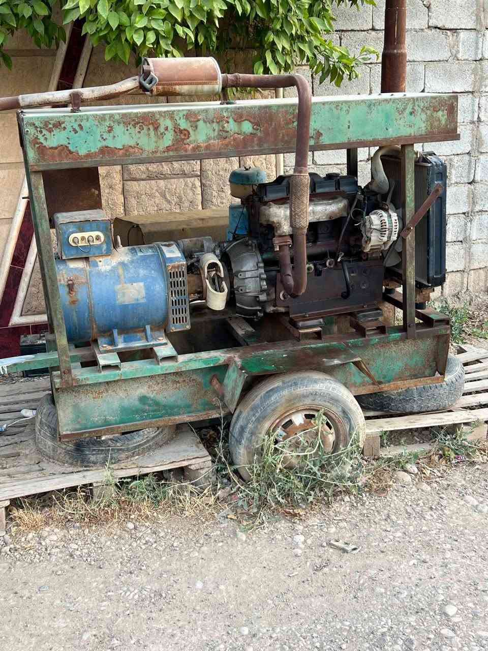 السلام عليكم موالد كيا 2700 داينمو 25kva ثري فيز، استخدام مال بيت مابي تبخير او تنقيص عنوان ديالى كنعان السعر 12 ورقة وبي مجال للاستفسار ***********
