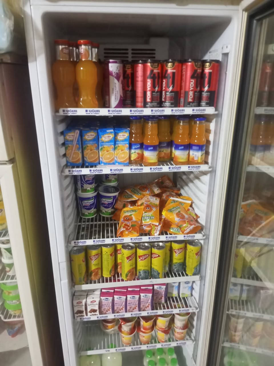 اسواق للبيع كامله شغاله وخير من الله مع 3 عارضات 2 مجمدات وسبلت 2طن النجف حي النداء الاستفسار خاص موجود واتساب ***********
