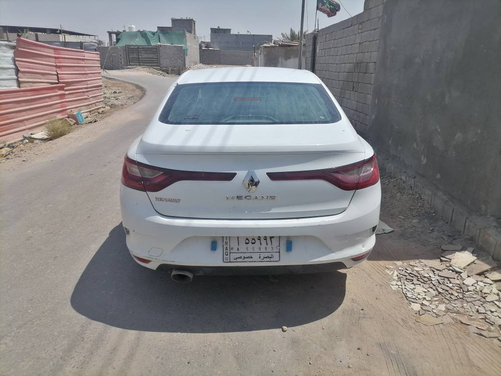 رينو ميكان موديل ٢٠١٩ محور مكينه وكير كورله بيكاتشو  سياره جاهزه من كير ومكينه وكهرباءيات وحداده تبريد كله جاهز بيه ضربه امامه خفيه ماواصله  وبيها طخه جاملغ خلف السايق السعر المطلوب ٨٠ رقم الهاتف *********** مكاني القرنه البصرة, العراق
