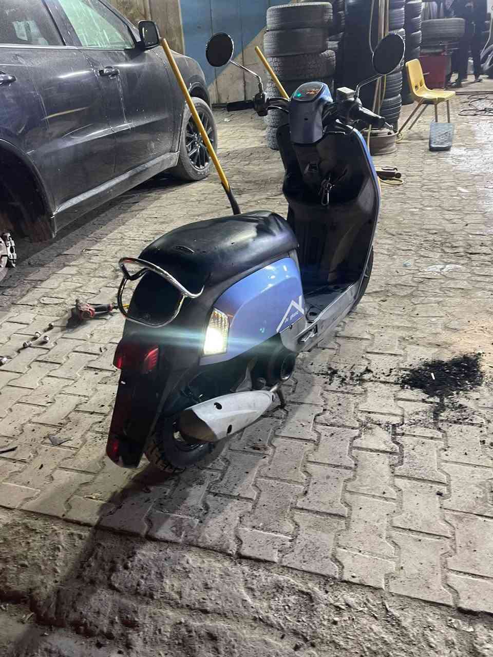 السلام عليكم دراجه بوليسي للبيع كاربيته دراجه حلوه ونضيفه تجي شوف العين ما مفتوحه كهربائيات كلها شغاله من الطول للطول مكاني جمهوريه ***********
سعرها750 ***********
