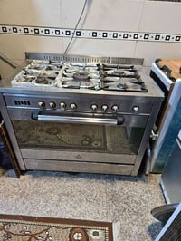 فرن • للبيع