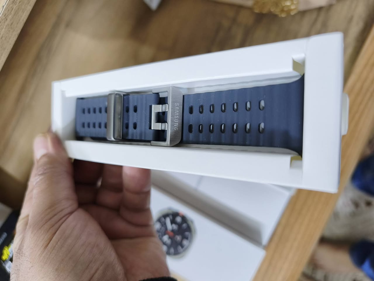 ساعة سامسونك كالكسي وتش الترا 2024 حجم 47 للبيع نظافة 100 ٪ استخدام اقل الأسبوع ..السعر ٣٨٠ الف ..بغداد الاعظمية
تواصل واتس اب ***********
