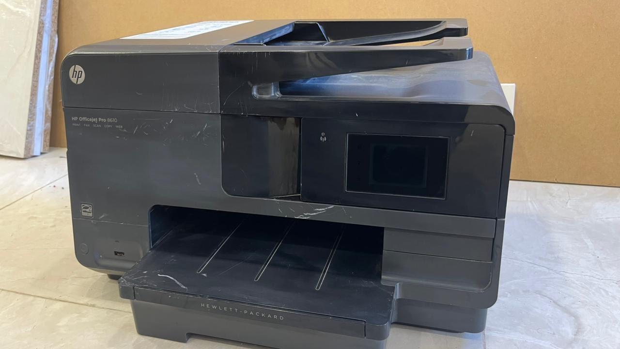 HP OfficeJet Pro 8610
عندي هاي الطابعه للبيع نقصها حبر ويحتاجلها صيانة بسيطة وماتكلف
السعر 90 
للاستفسار واتساب ***********
