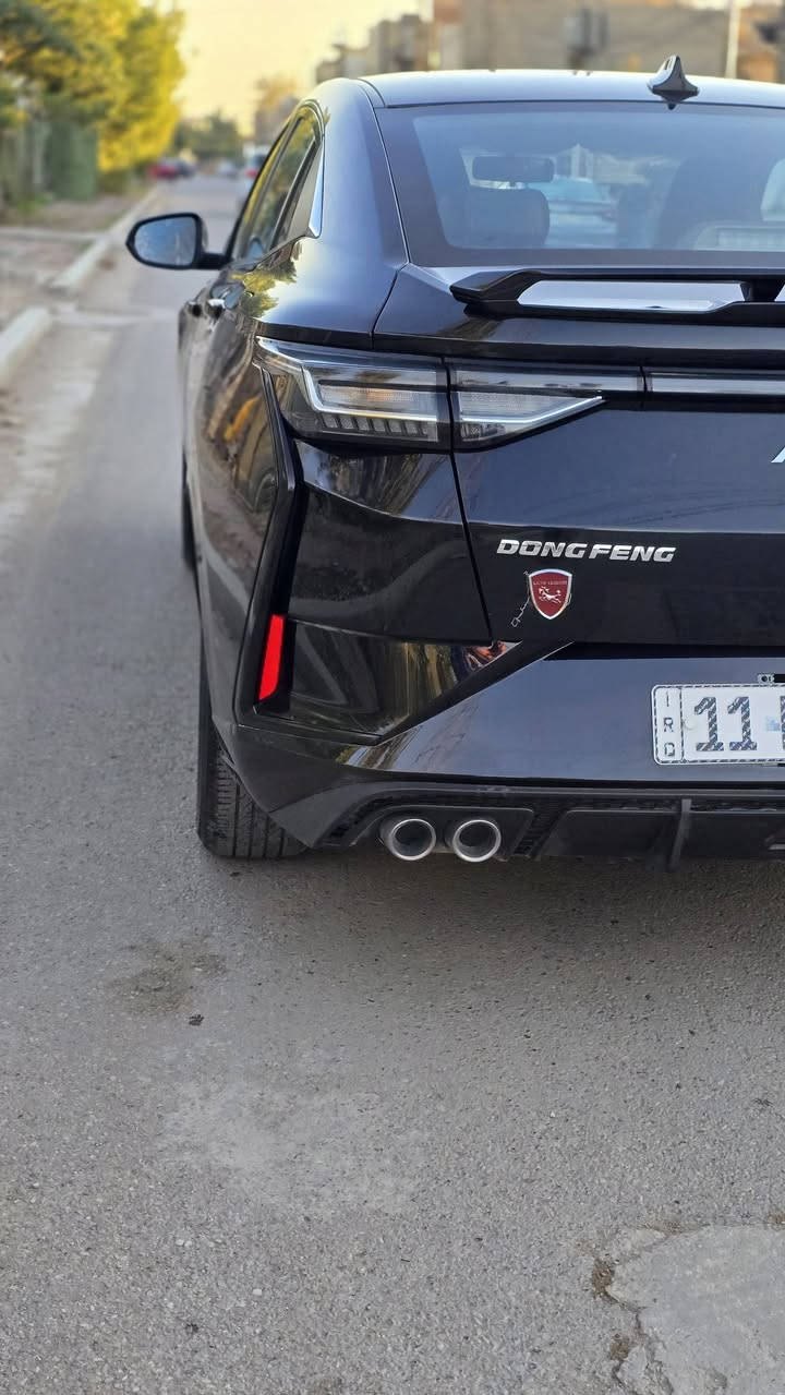 سلام عليكم  سيارة  اللبيع وال سعر 15مليون  ***********
