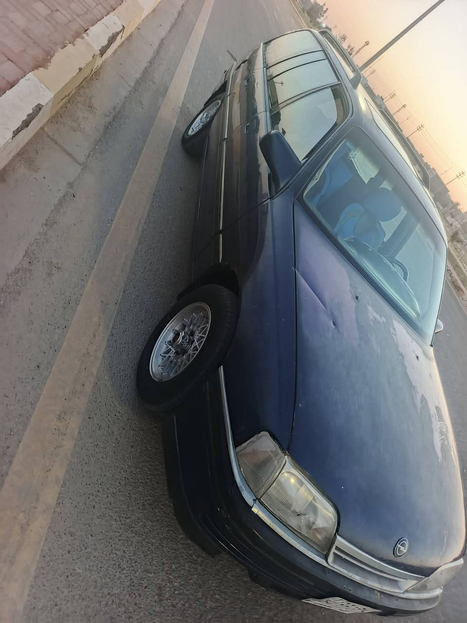 اوبل استيشن البيع موديل ٩٣  محرك ٢٠٠٠ أصل تبريد بدون صبغ وخويس سيارة جاهزه عنوان الرمادي سعر ٣٧ بيه مجال لشراي ***********
