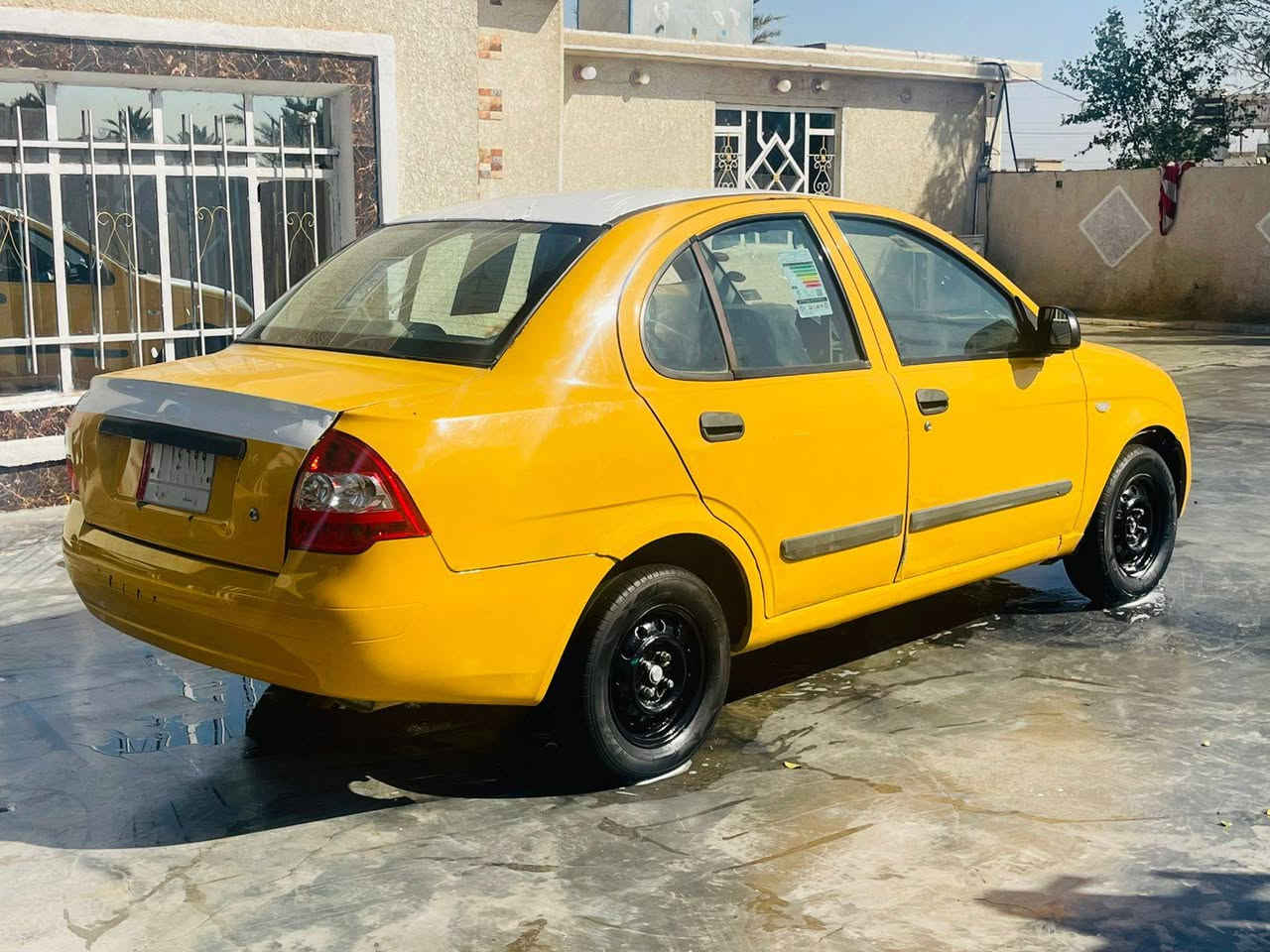 سلام عليكم طيبه موديل 2015 رقم واسط الاماني 
تحويل مباشر مصفره هيه عليها غرامه 

مكينه بيها بخار كير مكفول 

صدر امامي وخلفي نضيف 

دواخل نضيفه كهربائيات شغاله 

تخم تاير جديد بيها باب وره سائق صبغ 

العنوان تقاطع لنهروان جسر ديالى جديد 

السعر 27 

التصال ***********
