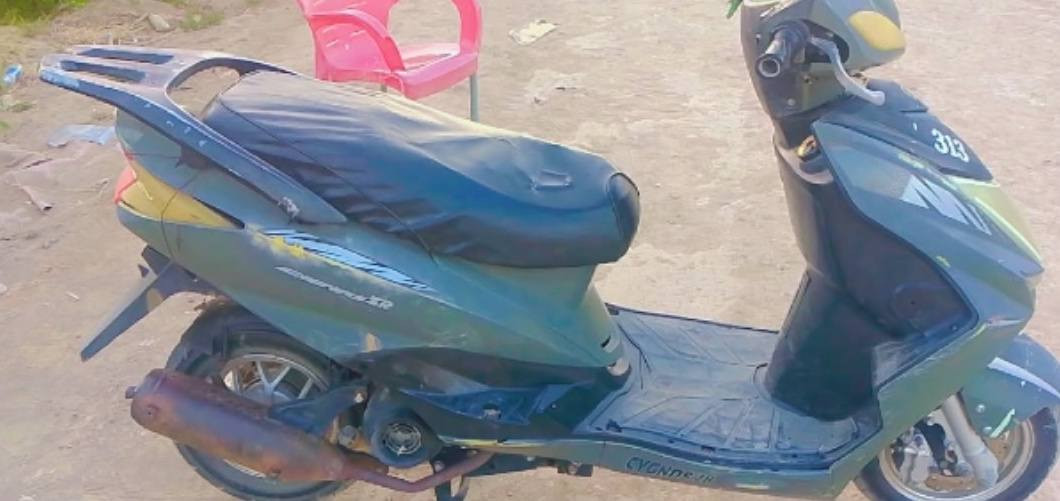 دراجه سكنس دراجه نضيفه وحلوه دراجه مكفوله من كهربائيّات كامله +  مكينه مجفته صار كم شهر بس خير.من الله  للتواصل خاص  والاستفسار  اكثر على الرقم التالي ‏‪***********‬‏

