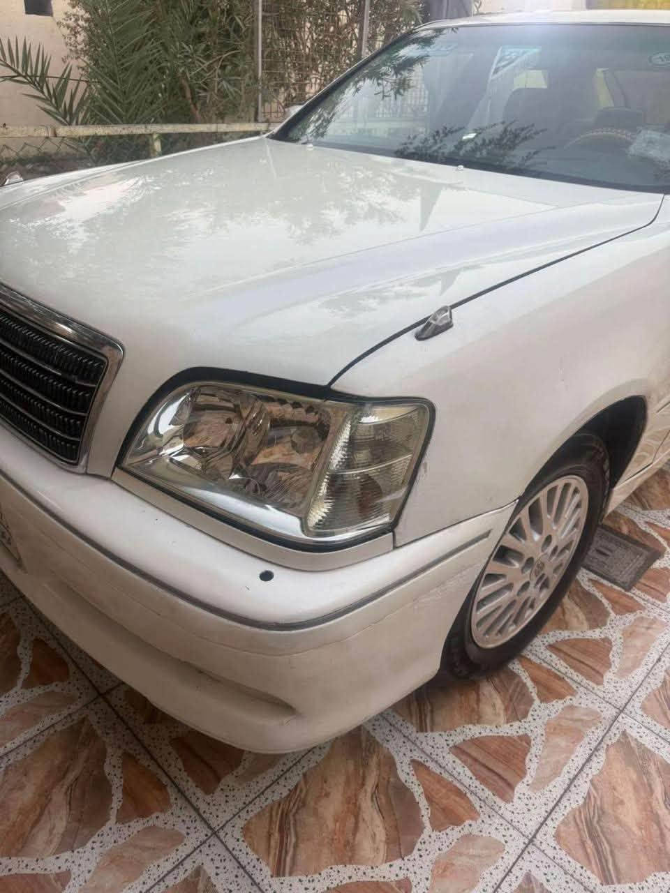 السلام وعليكم ملكه موديل 2001 اصل رقم كركوك بسمي هزه جديده كتاب كمرك كامل باقيه دفع كمرك فقط مكينه ففتي سياره مكفوله كص وضربه سياره جديده كرستال اصل 3 دكم تبريد حداديه مكينه كارتون جاهزه من كلشي السعر 65 قفل رقم هاتف *********** مكان البصره
