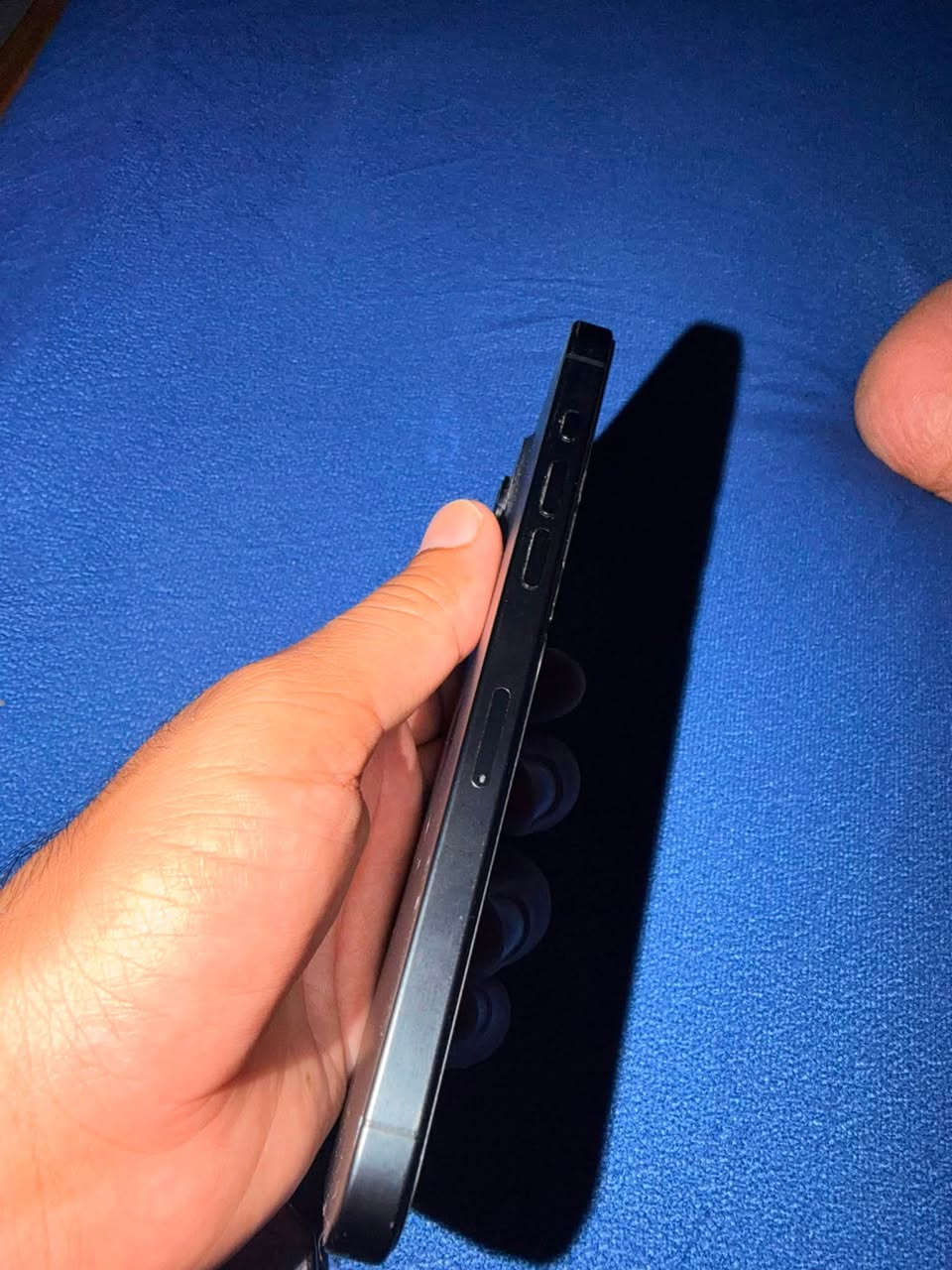 ايفون 15 برو ماكس
بطاريه 100 
ذاكره 256 
جهاز نظيف 
ممفتوح 
سعر 1050
مليون و 50 / ***********
