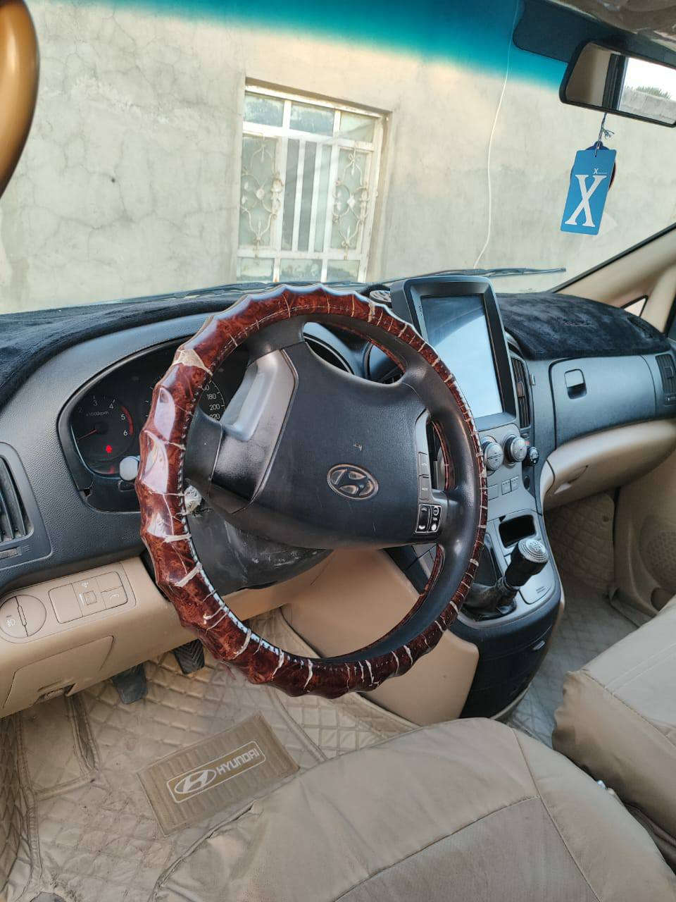 مفتوح كفاله عامه عدا الجاملغ الامامي جهة السايق والبنيد بارد ٤ اصابع السيارة بأسمي وشرط البيع سونار ومداور
سعرها 185وبيها مجال قليل حق الجيه مكاني ديوانية -عفك

للتواصل عل رقم:***********
