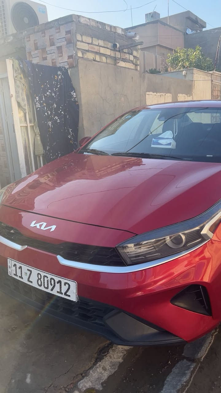 (السلام عليكم)
فورتي 2024للبيع 
السياره جديده ماشيه. 22m
شاشه ابل كار بلاي
تحكم ستيرن جهتين
مثبت سرعه
تحديد مسار
قياده ذاتيه
ويل كب 
توقف ذاتي
ترقيم يوم 5/11/2025بشهر ١١ترقمت
اللون احمر كرزي
شاشه اعطال 
ايرباك ستيرن طاك وراجع
السعر 153وبيها مجال بسيط
***********
