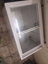 مجمده شغاله مع كونتر متر وربع  المجمده ١٥٠  الكونتر ٢٥ الف نضيف  العنو...