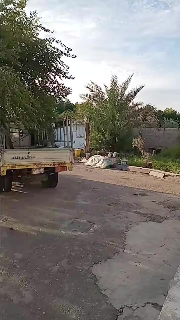 بيت للبيع حي الرافدين يحتوي على ثلاث بيوت جاهزة للسكن ممكن تنقسم حسب الطلب طابو زراعي سند ٢٥ الاتصال ***********
