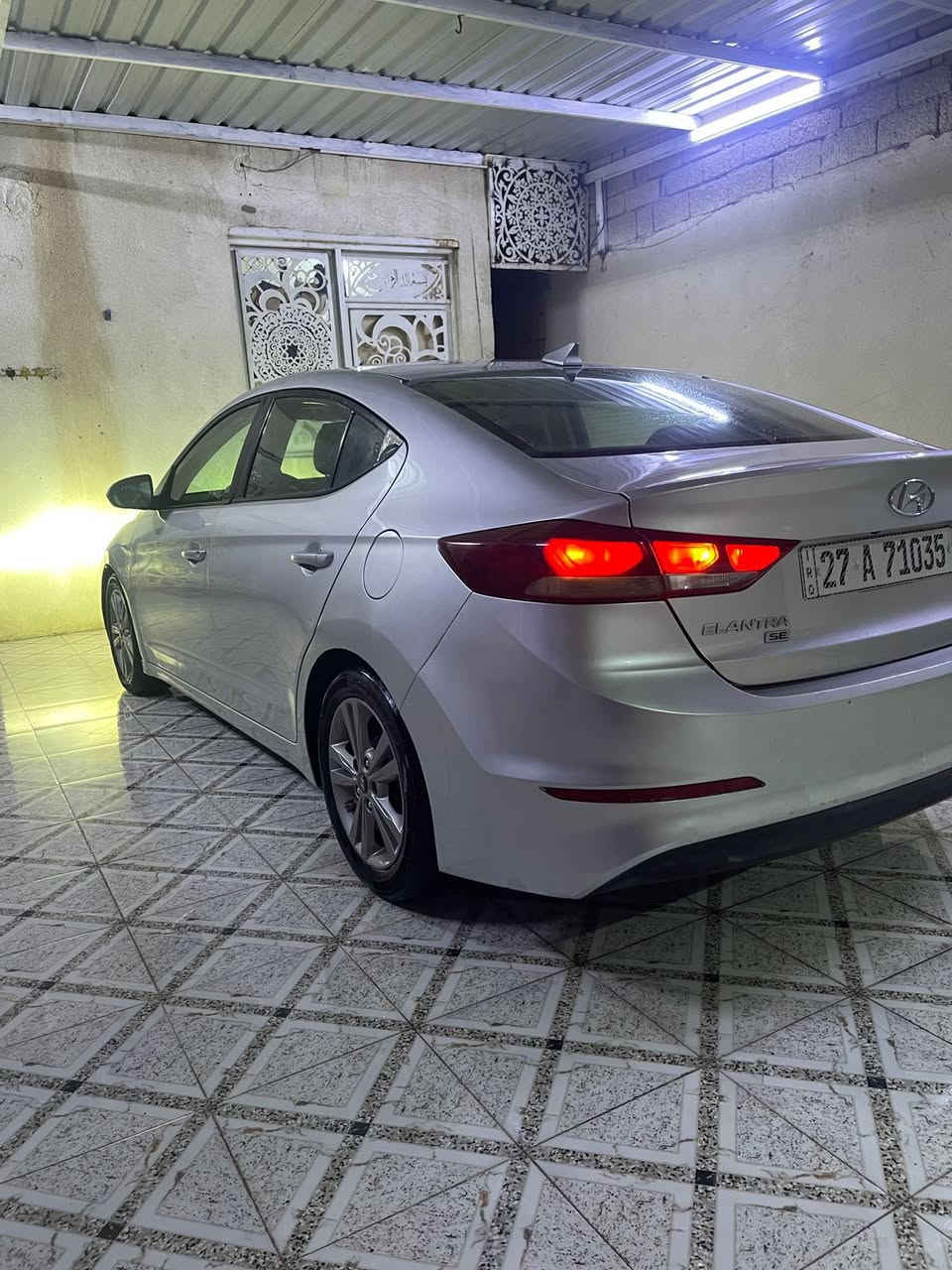 سلام عليكم للبيع النترا موديل 2017وارد امريكي مبدل بس بنيد وصبغ باب سائق كلش قليل بدون دواخل بدون أيرباك والباقي كفاله من الضربه والتبديل والصبغ والفتح كفاله من الشخط والبارد محرك 2000دوش محرك كير تبريد حداديه كفاله رقم ذي قار جديد سنويه مجدده 2030 صاحبه يمي تحويل بلبصره شاشه كامره خلفيه تحكم ستيرن نضام سبورت نضام أيكو مثبت سرعه تخم تاير جديد سياره جديده جاهزه شرط الفحص سعر 115 مجال كلش قليل ***********/عنوان بصره دور الشرطة
