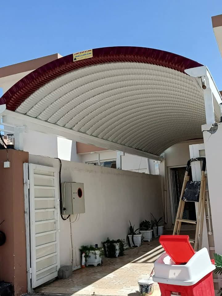 ✨🏠 جوهر عملنا: السقائف والكرفانات 🚐🔥

عندما تبحث عن الحماية والراحة في آنٍ واحد، تجد في السقائف والكرفانات** الحل المثالي لكل حاجة:

السقائف 
– مظلات كي سبان بجودة عالية بسمك 0.5 ملم
– سواقي فولاذية قوية بسمك 2 ملم
– قواعد وفشرات تثبيت لضمان المتانة والثبات
– متوفرة بأنظمة:
• سقف السطح 🌅
• الكيربي 🏘
• السندويج 🏠
– مصممة لتحمل جميع الأجواء: حرارة وشمس ☀، أمطار وغبار 🌧، ورياح قوية 🌬
– مناسبة للمؤسسات الحكومية 🏢، المدارس 🏫، وجميع المشاريع 🛠

الكرفانات المتنقلة 🚚
– تصنيع مخصص بمختلف الأحجام والتصاميم 🎨
– مواد مضادة للحريق لتوفير أقصى درجات الأمان 🔥🛡
– تجهيزات داخلية متكاملة (، كهرباء، عزل حرائق ) ❄⚡

💼 سواء كنت تدير مشروعاً حكومياً أو تبحث عن مساحة إضافية لموقعك التجاري، نحن نوفر لك قمة الجودة والمرونة تحت سقف واحد… أو في كرفان جاهز!

📞 للحجز والاستفسار:
• واتساب: *********** ✅
• واتساب: *********** ✅
• اتصال/واتساب: *********** 📞

