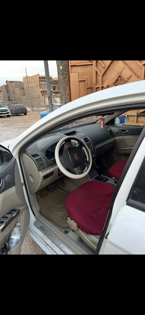 السلام عليكم للبيع ام گراند مديل2013سيارة مكفوله من ضربه وصبغ سيارة ما بيهه اي نقص مكاني بصرة السعر 40وبيهه مجال قليل اتصال***********
