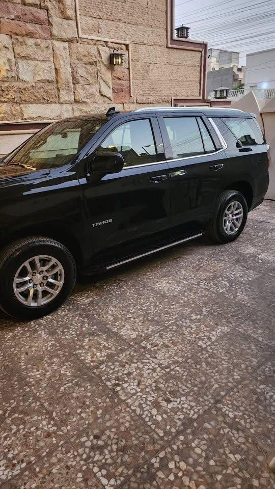 تاهو LS موديل ٢٠٢٣ مغلفة pbf ب١٨٠٠$ وضمان ١٠ سنوات عداد المسافات ٣١،٠٠٠ كيلو متر بجم عريض بريمير رادار امامي وجانبي شاشة كامرة مقاعد امامية كهرباء حساسات امامية هندبريك بصمة مانع انزلاق وتحديد مسار تشغيل عن بعد وتسغيل اقتصادي مواصفات LS معروفة السيارة بدون اي بارد مكفولة كفالة عامة عدتها وملحقاتها كاملة والارضيات لا زالت بالنايلون جديدة السيارة باسمي وتحويل ثاني يوم مكان 
السيارة بغداد حي الخضراء 
*********** بسعر ٤٨،٥٠٠ $
