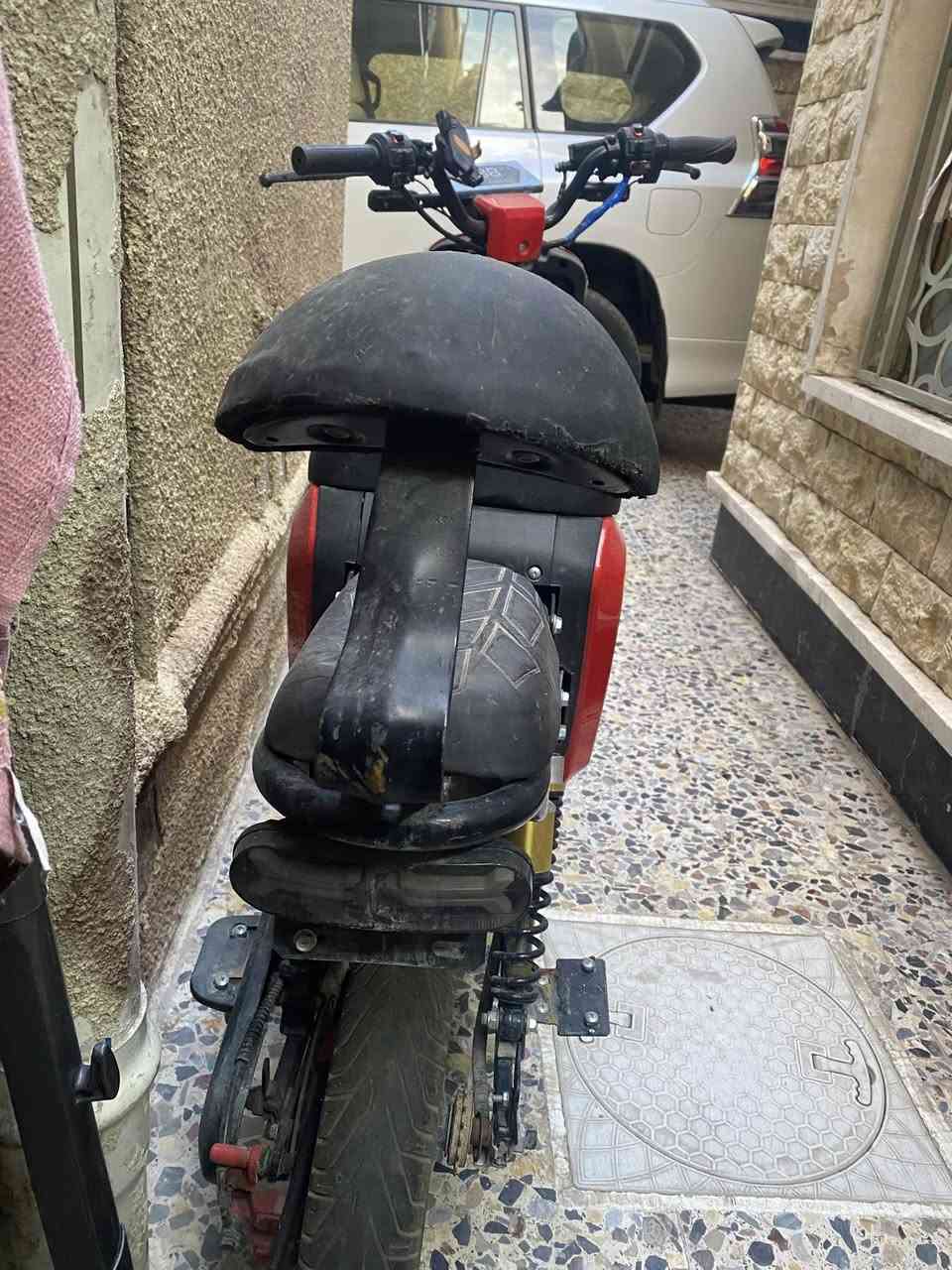 السلام عليكم
للبيع درجة شحن R9 شركة حيدر النيار ( أخت الجديدة ) كلش نظيفة بس يجي وياها شاحنة بعد حجم التاير 16 بيها نظام بلوتوث وبريك امامي وخلفي وكلوب ناصي عالي النمرة الرابعة الحقيقي ونظام R الرجوع الى الخلف العنوان بغداد 
السعر 350 وبيه مجال للشراي 
لاستفسار اتصال أو واتساب 
***********
