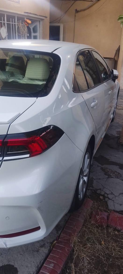 السلام عليكم
كورلا خليجي ساس 
2020 كفاله عامه من الصبغ 
فقط بارد كلش قليل باب خلف
فول عده الفتحه بسمي السياره 
ماشيه 65 الف جديده السيارة
مكانه المحموديه للاستفسار
***********
