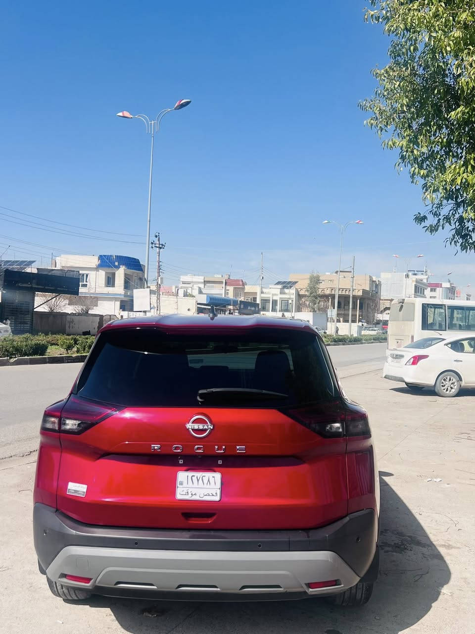 نيسان روج موديل 23سياره ماشيه 35الف سياره مكفوله من دعاميه للدعاميه فقط بيها تقرير مياه امطار نسبه قليله محرك 3بستون سياره تترقم محافضات سعرها 150بي مجال  مراوس حسب القناعه وترهم مقدمه وقسط حسب الاتفاق مكان اربيل  ***********
