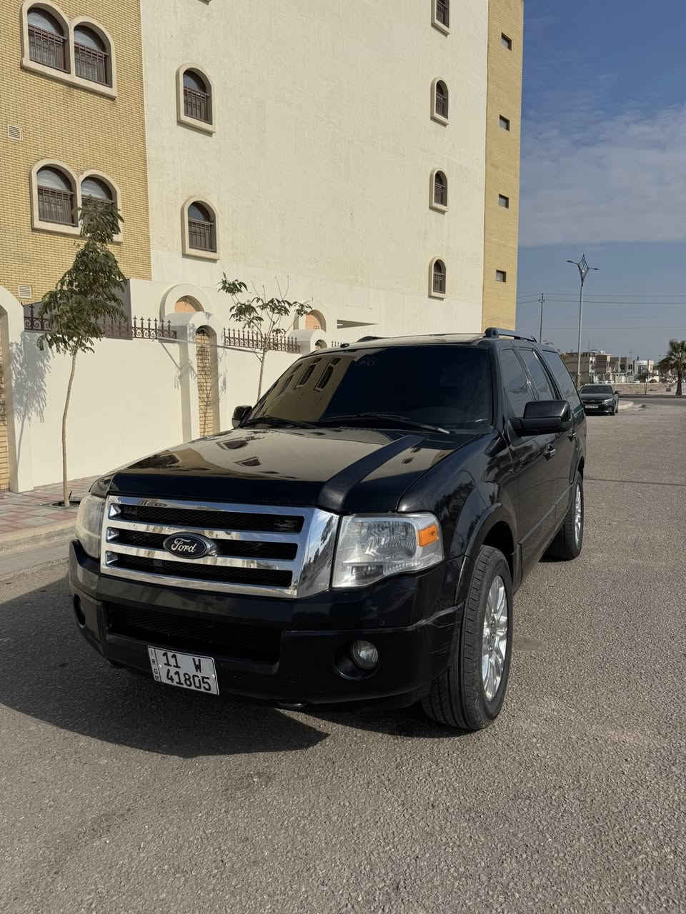 فورد اكسبديشن 2012 خليجي وكالة نيفا مكفولة بلشرط سونار موجود جاملغ الراكب بارد رقم بغداد الانكليزي بسمي
مواصفات 
🔴دوسات كهرباء بلاد
🔴 جنطة كهرباء
🔴 دواسات بنزين وبريك متحركة كهرباء
🔴 3شاشات
🔴 فتحة 
🔴 كامرة
🔴حساسات امامية
🔴حساسات خلفية
🔴اشاير بلمري 
🔴كشنات جلد 
🔴 كشنات كهرباء ووضعيات
🔴 كشن ترحيب
🔴تحكم ستيرن 
🔴مكينة v8 5.4
🔴 سستم صوت دمام بلادي
🔴 تبريد مركزي 3قطع
السعررر  155
مكاني كربلاء 
تواصل ***********

