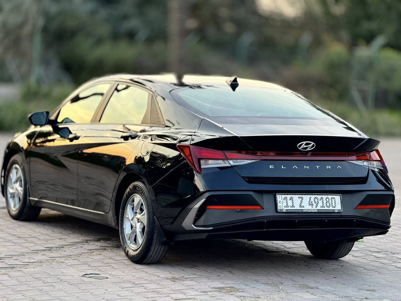 بسم الله الرحمن الرحيم 
النوع هيونداي النترا
الموديل 2023
وارد امريكي كفاله عامه من الصبغ والتبديل حتى الدعاميات مع وجود سونار 
العداد 42,000
سعه المحرك 2000دوش 
ملاحضه مفتوح بيه قبغ ولفات وتايمن كيس فقطط مكفوله من كلشي 

المواصفات 
رادرات جانبيه 
توقف ذاتي 
مانع تصادم 
كروس سرعه 
اوتو ستوب 
لد نهاري 

وباقي المواصفات المعروفة في الالنترا 

السعر 15,000$
يعني 150 ورقه 

للاستفسار 
زين *********** 
اسيا واتساب ***********

العنوان بغداد الكاظميه
