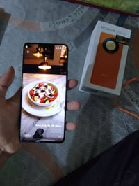 شاشة مكسورة • مكفول • يدعم ٦٠ فريم