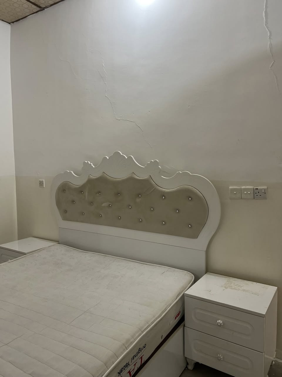 ئه و تاخمو كانتوره بو فروشتن ده ورو به رى هه ولير نا حيه ى رزگارى ***********
