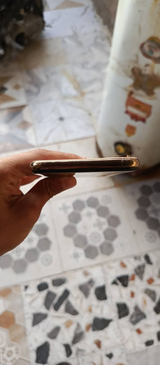 السلام عليكم.
ايفون xs max
الذاكره 256
مبدل بطاريه فقط 
والكامره الخلفيه واگفه ينراد تحديث فلوس التحديث تاخذهه من عندي 
السعر 150 وبي مجال 
للاستفسار ***********
