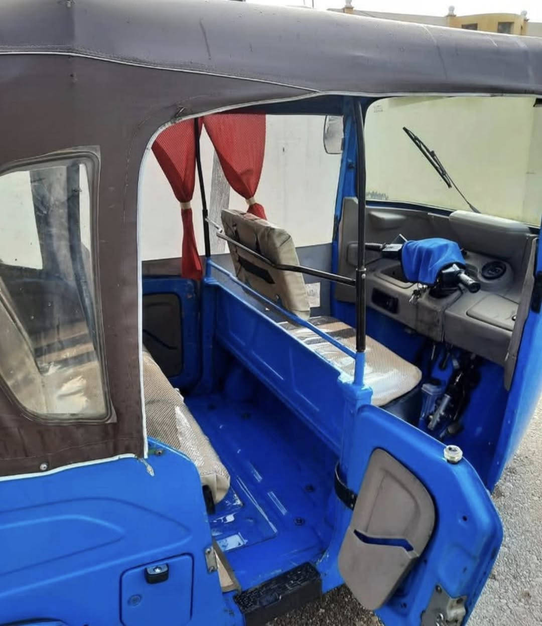 تكتك 2022 للبيع رقم و سنوية اباسمي تحويل ثاني يوم
لا أكسل ولا مكينه مفتوحات اكو سونر حتى لسونر اخذهة بيه التكمه اليسرة مصلحا ع بارد ومصوبغة بس والباقي بارد قليل جداً متوازي كولش 6 ونص 

 مكاني قضاء الحسينية مال الراشدية

0770 378 3414

0783 888 3993
