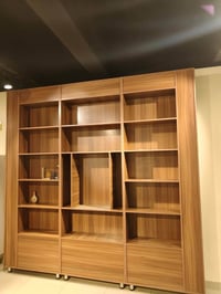 مكتبة 3متر في 3متر للبيع الاتصال على الهاتف07704282709