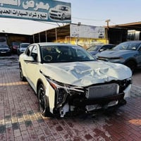 K4 امريكي على حدثه مديل 2025  مدفوع كمرك وضريبه. وباقي تصليح ورقم حادث...