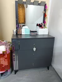 مرخصت الاذمن غرفه نوم تركي كامله سعره 450مكاني بغداد الشعله رقم الاتصا...