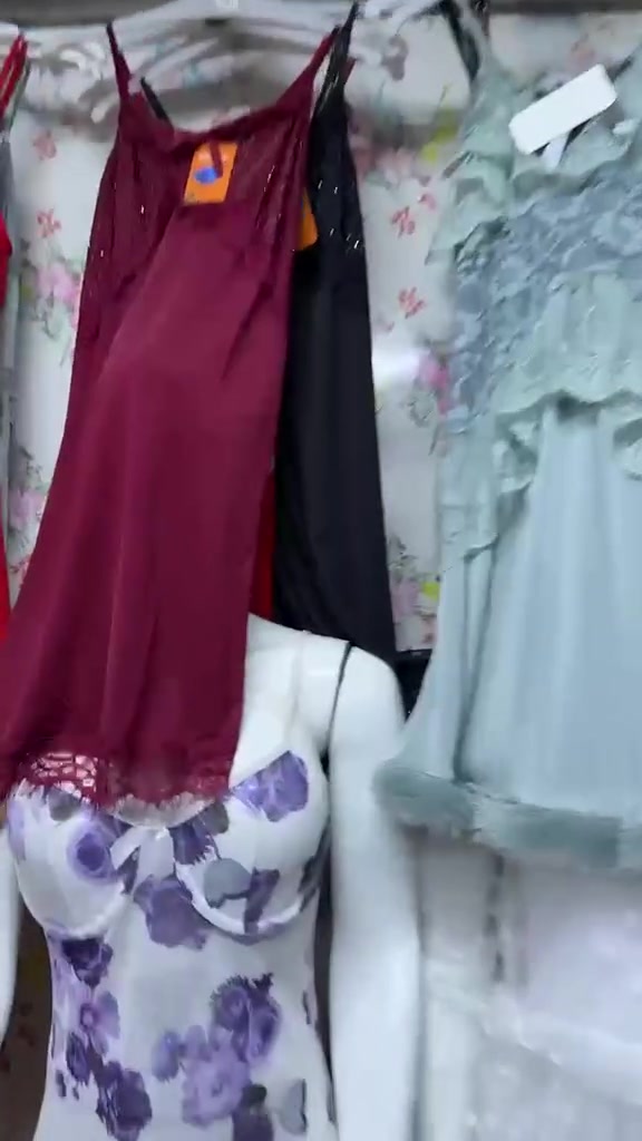 عندي هاي شلحات قطع اخيرا ابيع درزن ب٧٢ الف 
اقل طلب ٦قطع  
يجي قطعتين قطعه داخليه وشلحه


**إذا كنت صاحب هذا الإعلان وتريد حذفه لأي سبب، رجاءا أرسل رسالة إلى الدعم الفني**